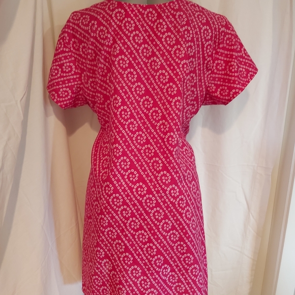 Traditional Indian Tunic in Pink, Gold and Black - Picture 3 of 4